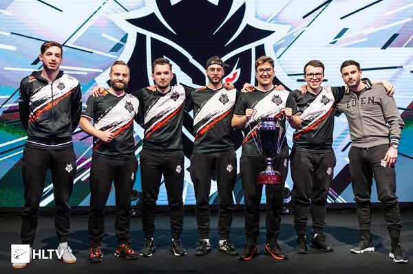 T1分享选手在伦敦日常：吃牛排、冰淇凌，好不痛快！