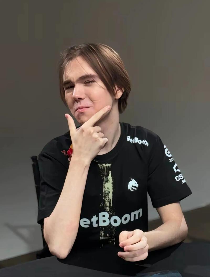 EDG官宣：与AD选手Hope友好解约